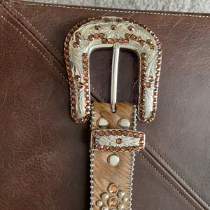 Gorgeous jeweled belt
